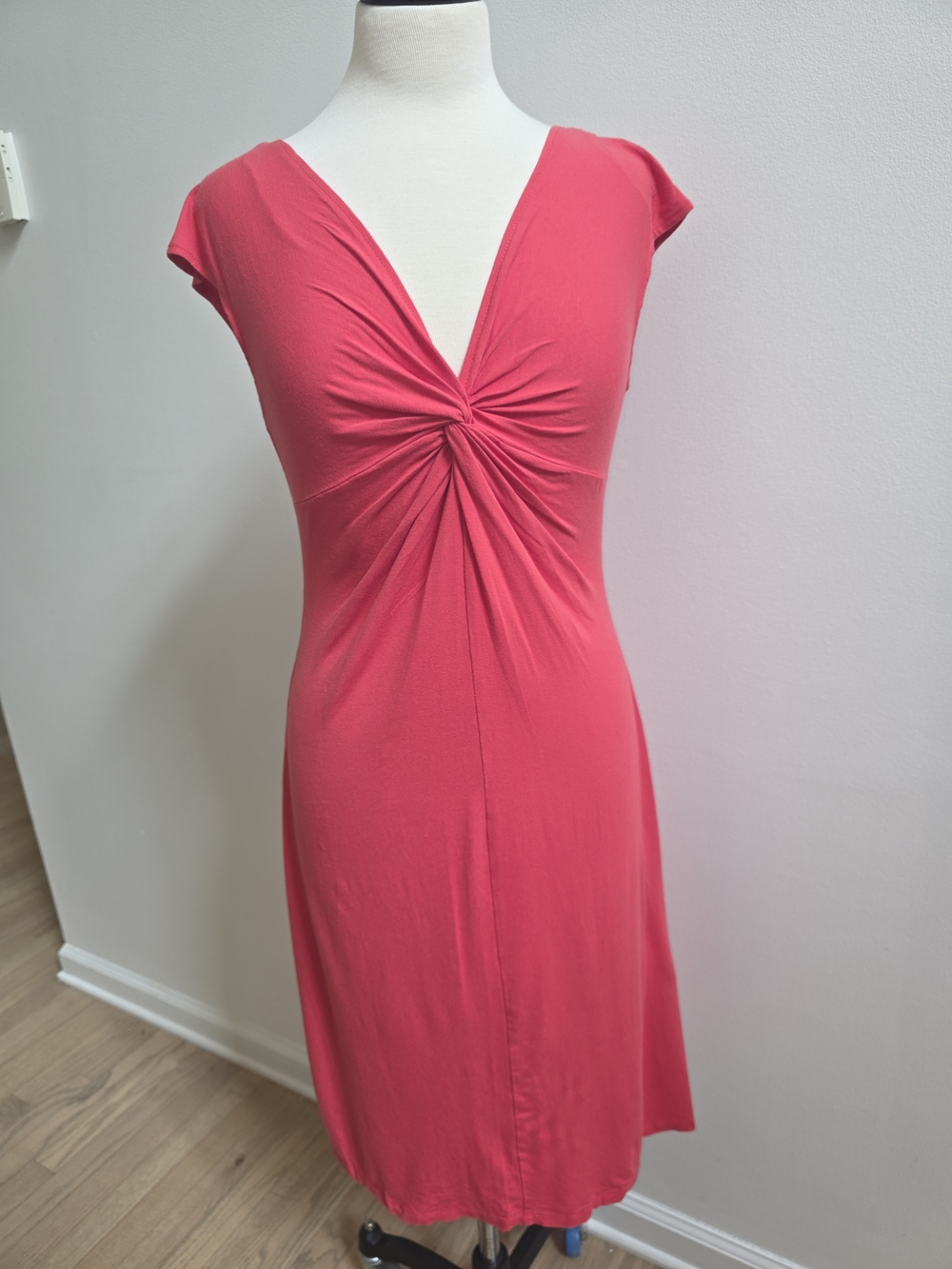 London Times Coral Pink Twist-Front Midi Dress